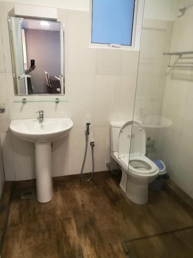 Lake Infinity Luxury Condos 누와라 엘리야 외부 사진